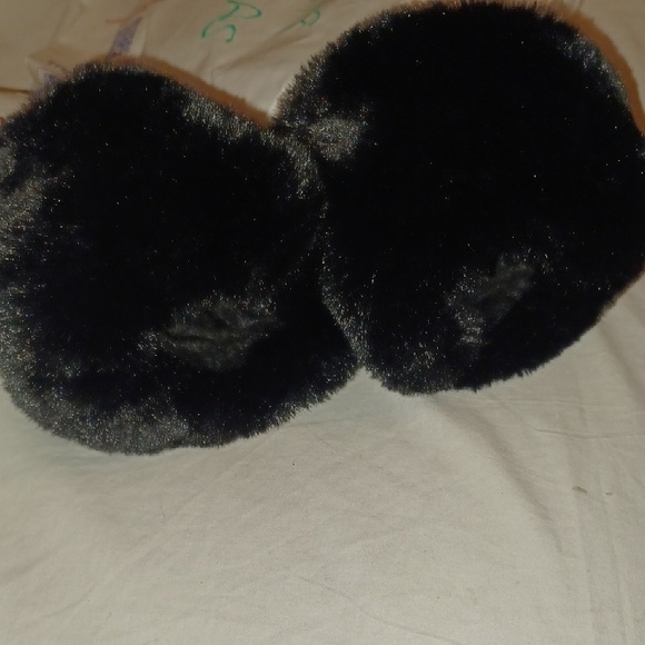 😀2/$8 Faux Fur Black Wrist Cuffs - Picture 4 of 4